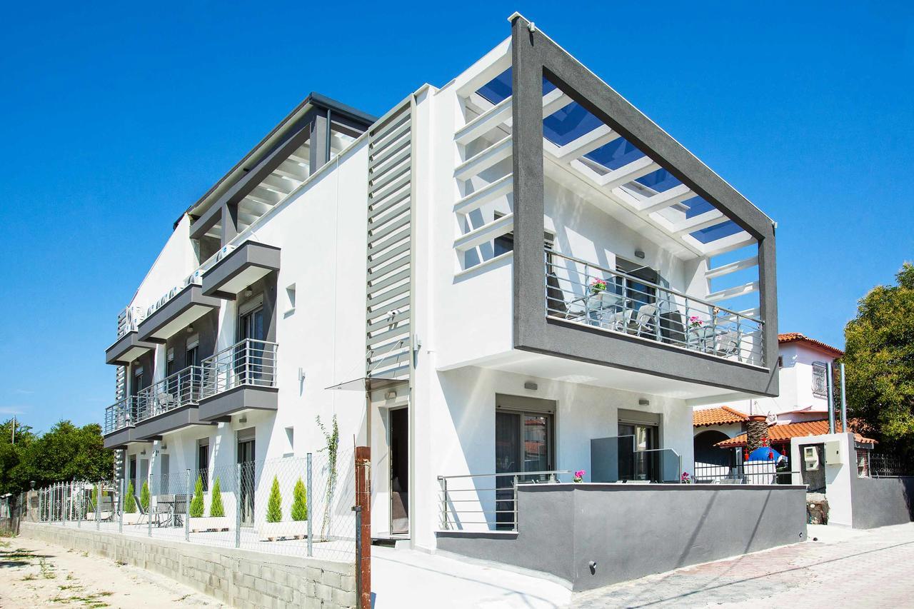 Nymphes Deluxe Accommodation Pefkochori Exterior photo